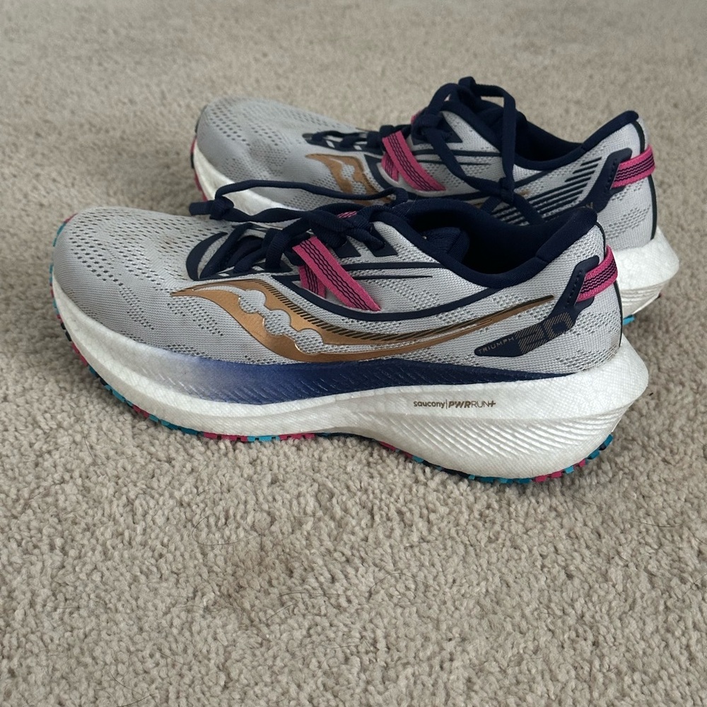 Saucony Triumph 20 in Prospect Glass